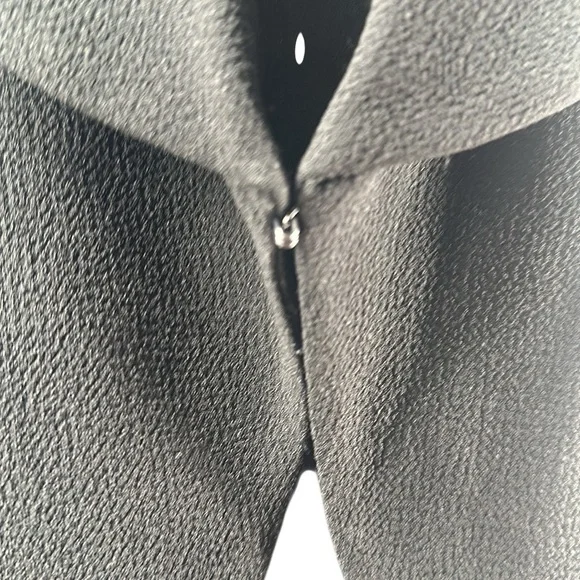 Aritzia Wilfred blazer Black Crepe Blazer single clasp business casual sz xs - Picture 5 of 9